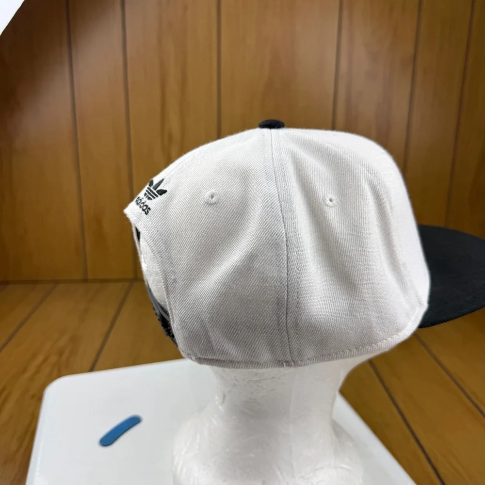 Adidas Originals Trefoil Snapback Hat White Black Flat Brim Cap NJ6LBGJ101494